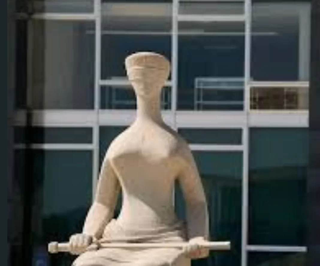 Penduricalhos pagos a magistrados poderiam derrubar mais da metade do déficit de juízes no país Penduricalhos pagos a magistrados poderiam derrubar mais da metade do déficit de juízes no país