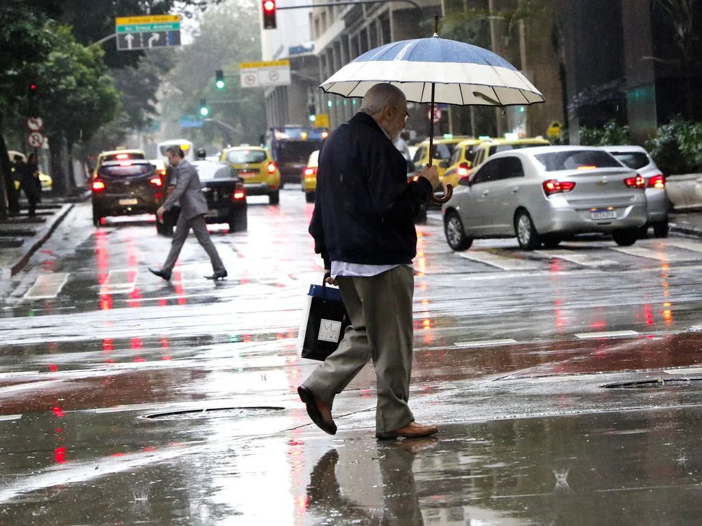Chuvas seguem em grande parte do país nesta terça; veja a previsão Chuvas seguem em grande parte do país nesta terça; veja a previsão