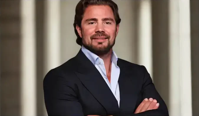 Vorcaro vendeu parte de empresa dona de jatinhos a fundo da Reag em meio à ofensiva da PF Vorcaro vendeu parte de empresa dona de jatinhos a fundo da Reag em meio à ofensiva da PF