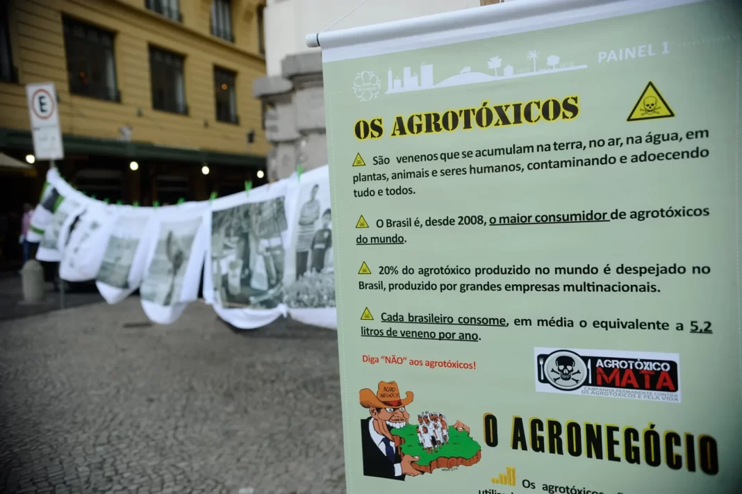 Associação é criada para dar suporte a vítimas de contaminação por agrotóxicos no Brasil Associação é criada para dar suporte a vítimas de contaminação por agrotóxicos no Brasil