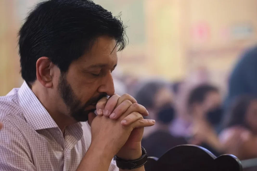 Prefeitura de SP paga cachês inflados a bandas gospel de igrejas aliadas a Nunes Prefeitura de SP paga cachês inflados a bandas gospel de igrejas aliadas a Nunes