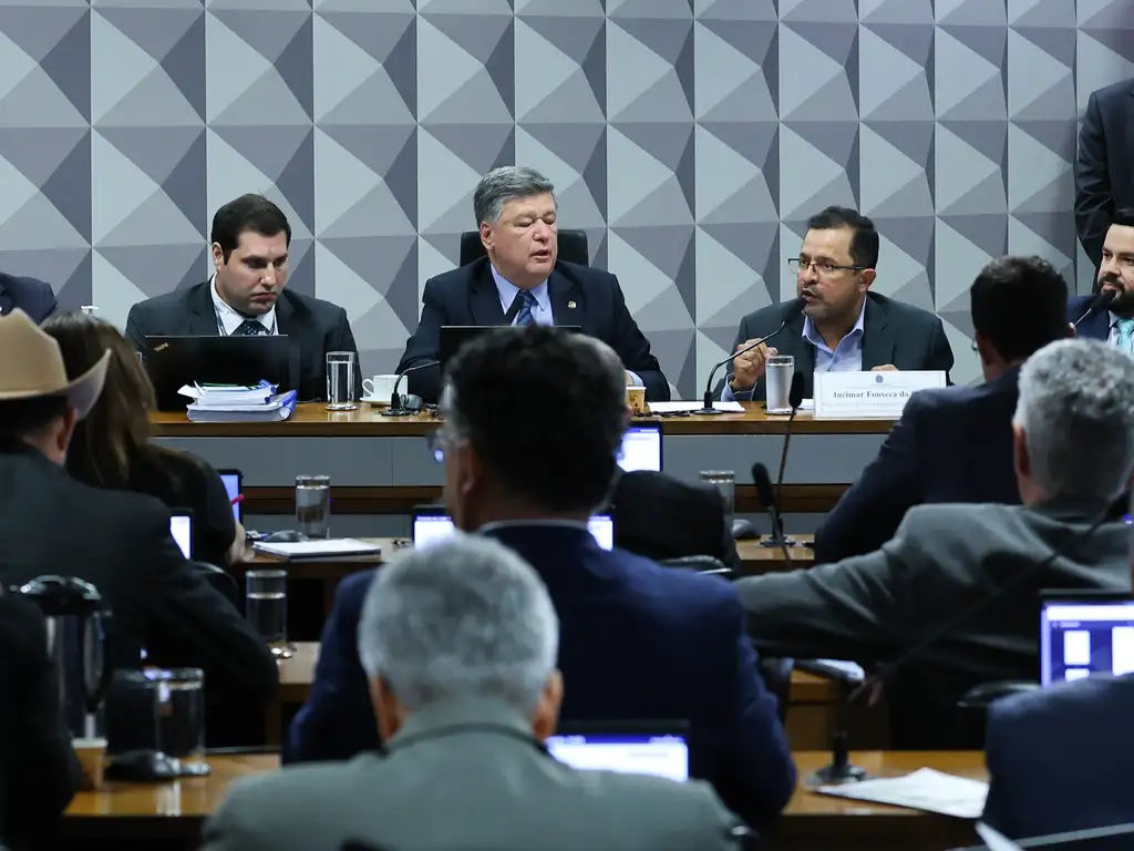 CPMI do INSS propõe indiciamento de Lulinha, Vorcaro, ex-ministros e parlamentares CPMI do INSS propõe indiciamento de Lulinha, Vorcaro, ex-ministros e parlamentares
