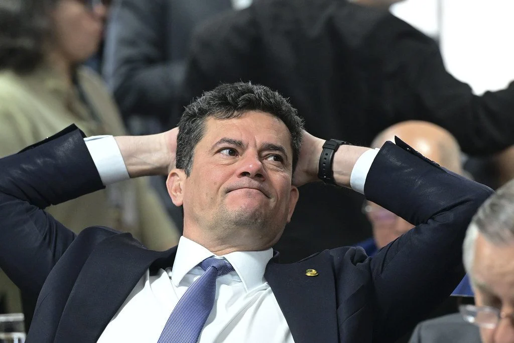 Prefeitos do PL no Paraná sinalizam debandada após filiação de Sergio Moro Prefeitos do PL no Paraná sinalizam debandada após filiação de Sergio Moro