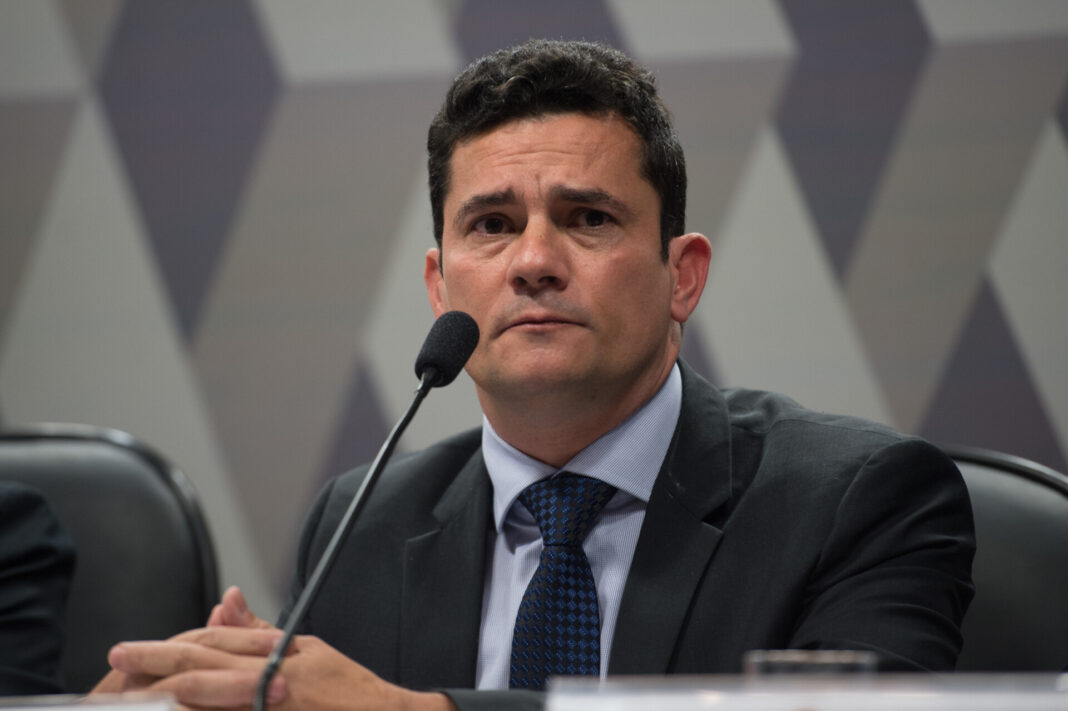 Moro se filia ao PL ao lado de Flávio em evento com acenos a Ratinho Jr. Moro se filia ao PL ao lado de Flávio em evento com acenos a Ratinho Jr.