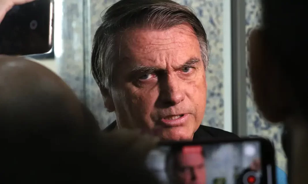 Defesa diz que Bolsonaro não tinha conhecimento sobre vídeo Defesa diz que Bolsonaro não tinha conhecimento sobre vídeo