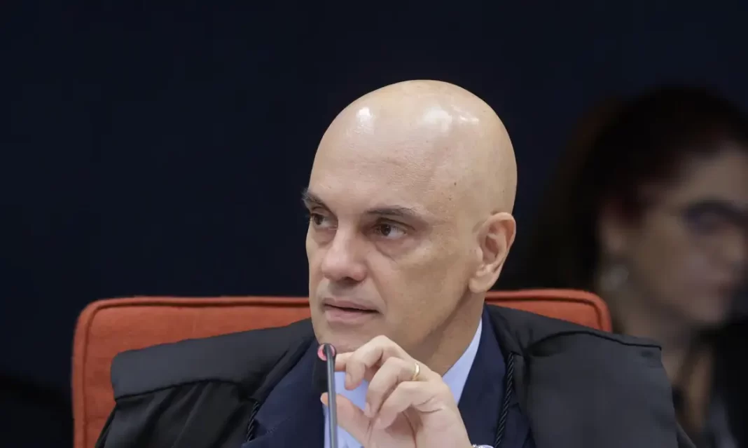 Moraes determina prisão de réus do núcleo 4 da trama golpista Moraes determina prisão de réus do núcleo 4 da trama golpista
