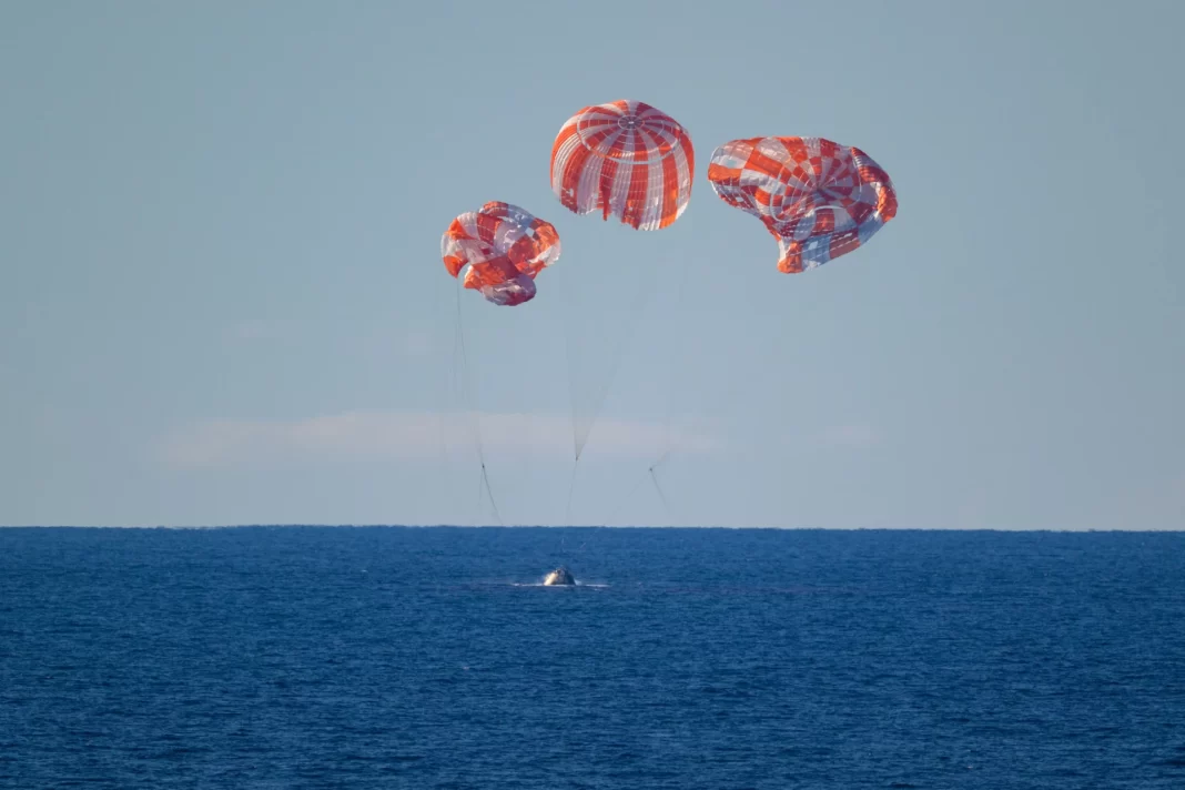 Artemis 2 pousa no Pacífico e conclui a primeira viagem tripulada à Lua do século 21 Artemis 2 pousa no Pacífico e conclui a primeira viagem tripulada à Lua do século 21