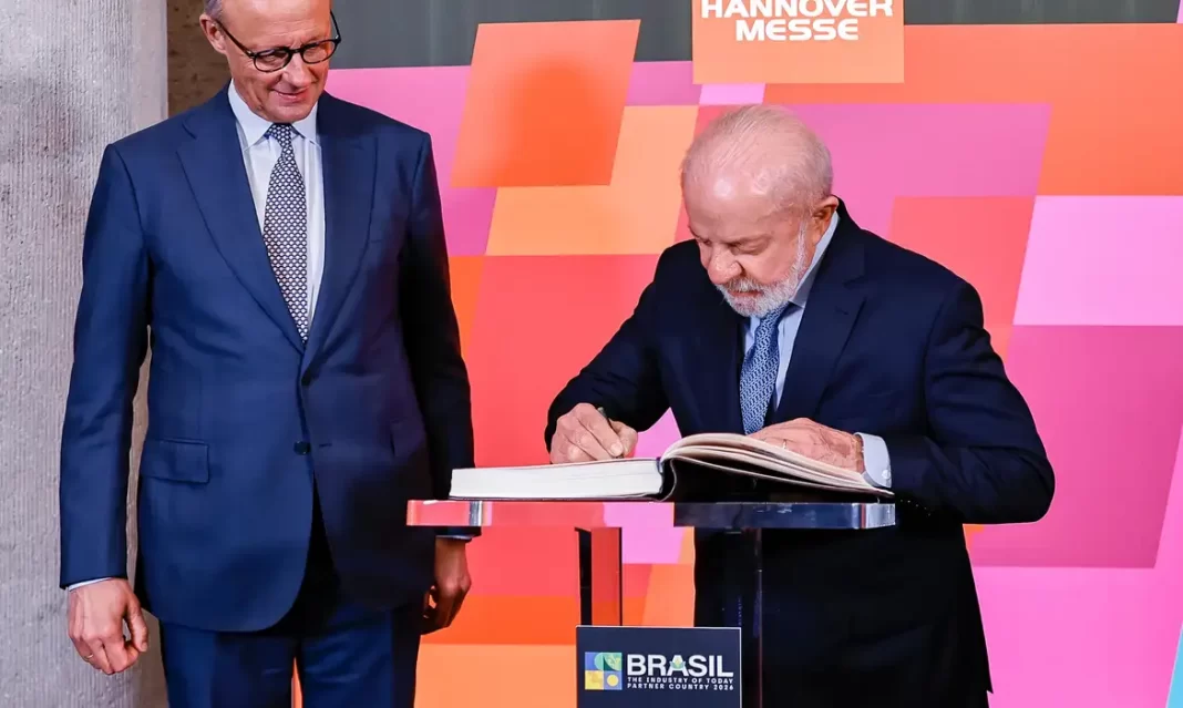 Na Alemanha, Lula defende parceria com Europa na descarbonização Na Alemanha, Lula defende parceria com Europa na descarbonização