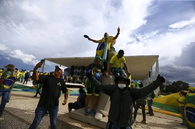Moraes adota mais rigor na execução das penas do 8/1 Moraes adota mais rigor na execução das penas do 8/1