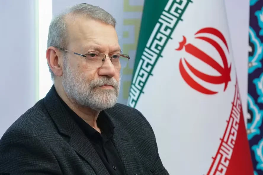 Ali Larijani, que traduziu Kant para persa Ali Larijani, que traduziu Kant para persa