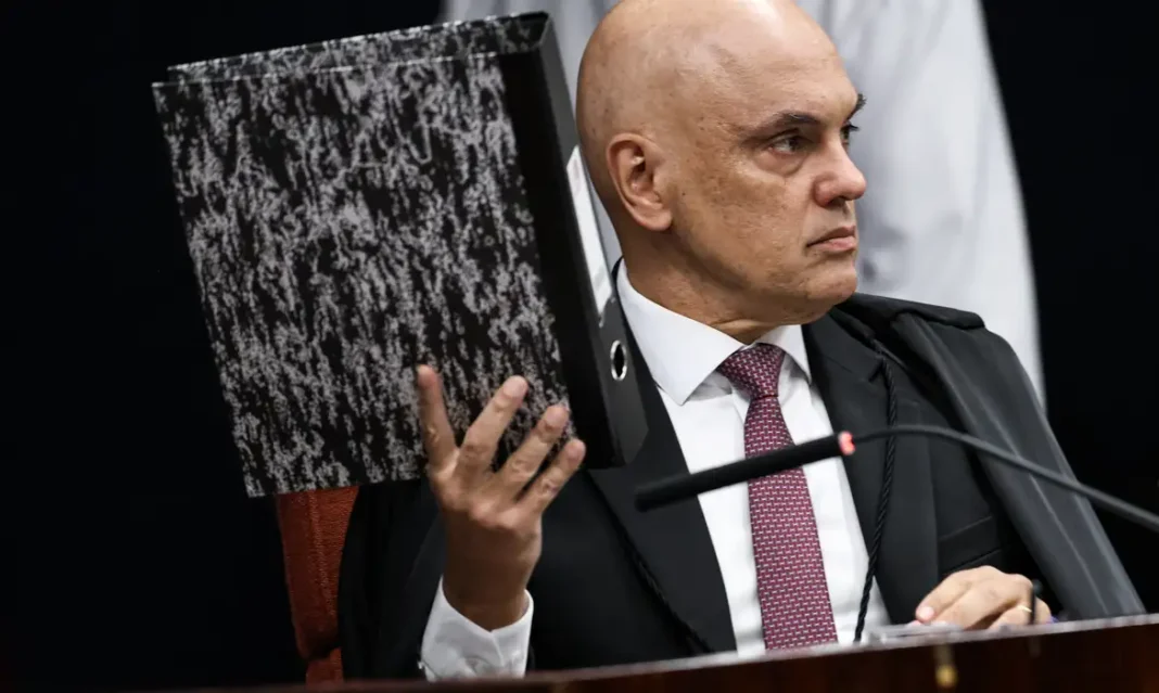 Moraes manda prender Silvinei e outros quatro condenados por trama golpista Moraes manda prender Silvinei e outros quatro condenados por trama golpista