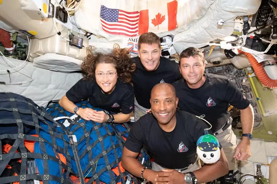 Astronautas voltam à Terra na noite desta sexta em etapa mais crítica da missão lunar Astronautas voltam à Terra na noite desta sexta em etapa mais crítica da missão lunar