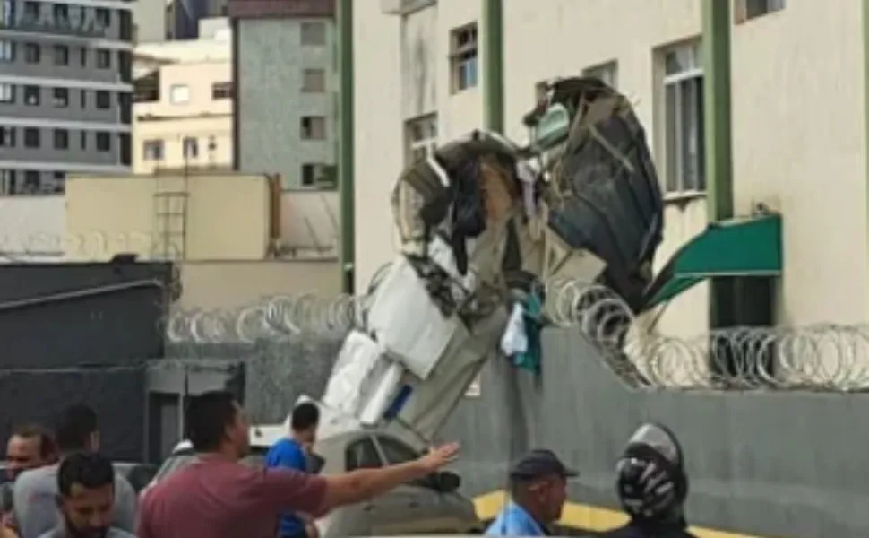 Morre terceira vítima de acidente com avião em BH Morre terceira vítima de acidente com avião em BH