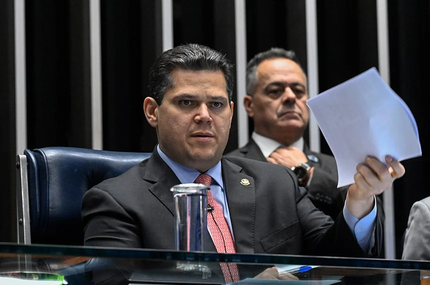 Empresários adiamento fim da 6×1; Alcolumbre evita Empresários adiamento fim da 6×1; Alcolumbre evita