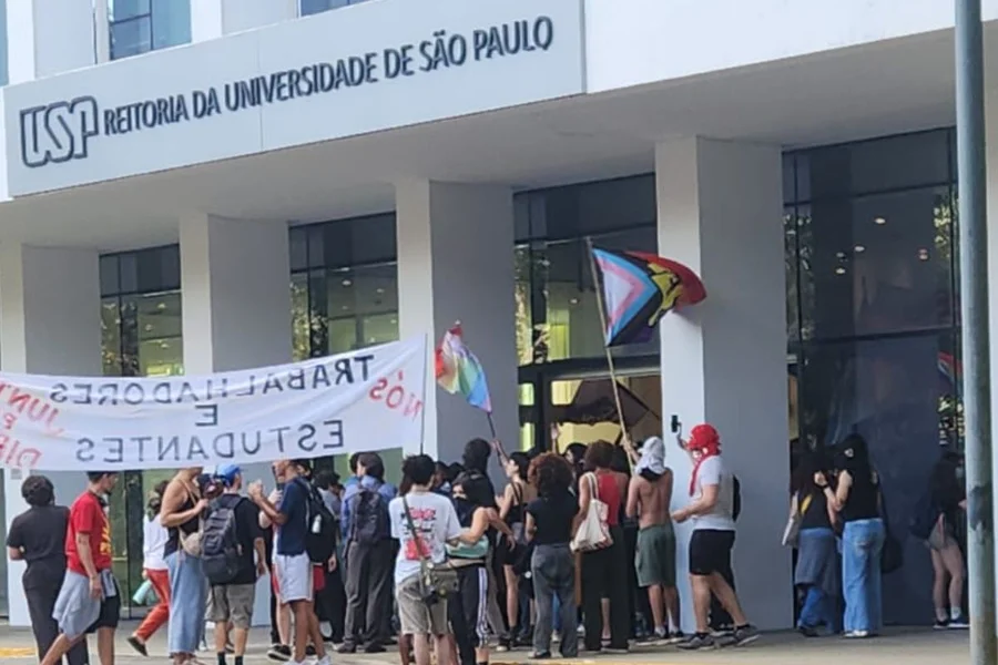 Reitor da USP rechaça nova negociação com estudantes Reitor da USP rechaça nova negociação com estudantes