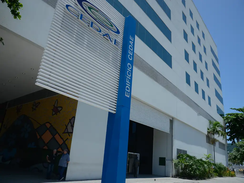 Cedae abortou saque de R$ 44 mi no Master; diretor se reuniu com Vorcaro após colapso Cedae abortou saque de R$ 44 mi no Master; diretor se reuniu com Vorcaro após colapso