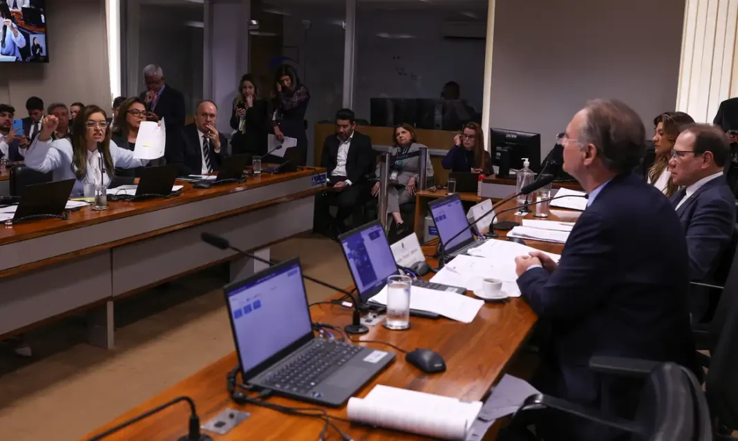 BRB: Senadores criticam falta de dados sobre socorro BRB: Senadores criticam falta de dados sobre socorro