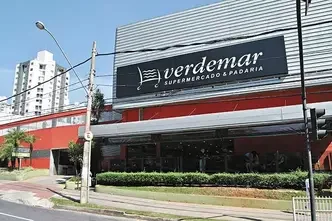 Rede mineira de supermercados implanta jornada com 15 dias de folga por mês Rede mineira de supermercados implanta jornada com 15 dias de folga por mês