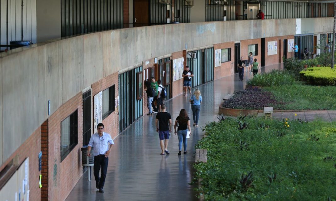 45 de 52 universidades brasileiras caem em ranking internacional 45 de 52 universidades brasileiras caem em ranking internacional
