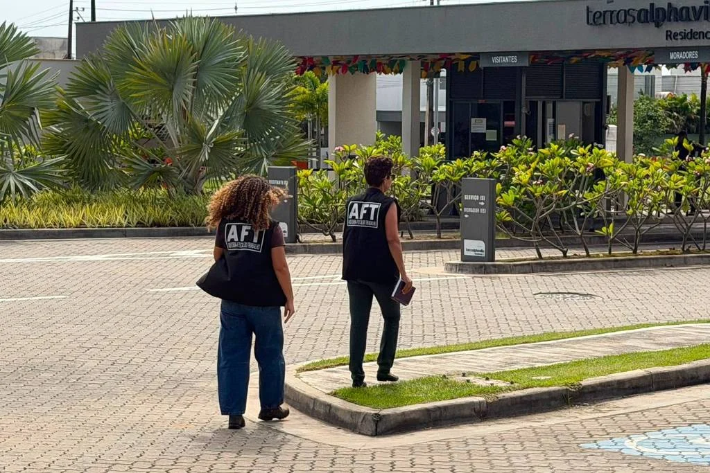 Doméstica é resgatada em condomínio de luxo no Ceará após 55 anos sem salário Doméstica é resgatada em condomínio de luxo no Ceará após 55 anos sem salário