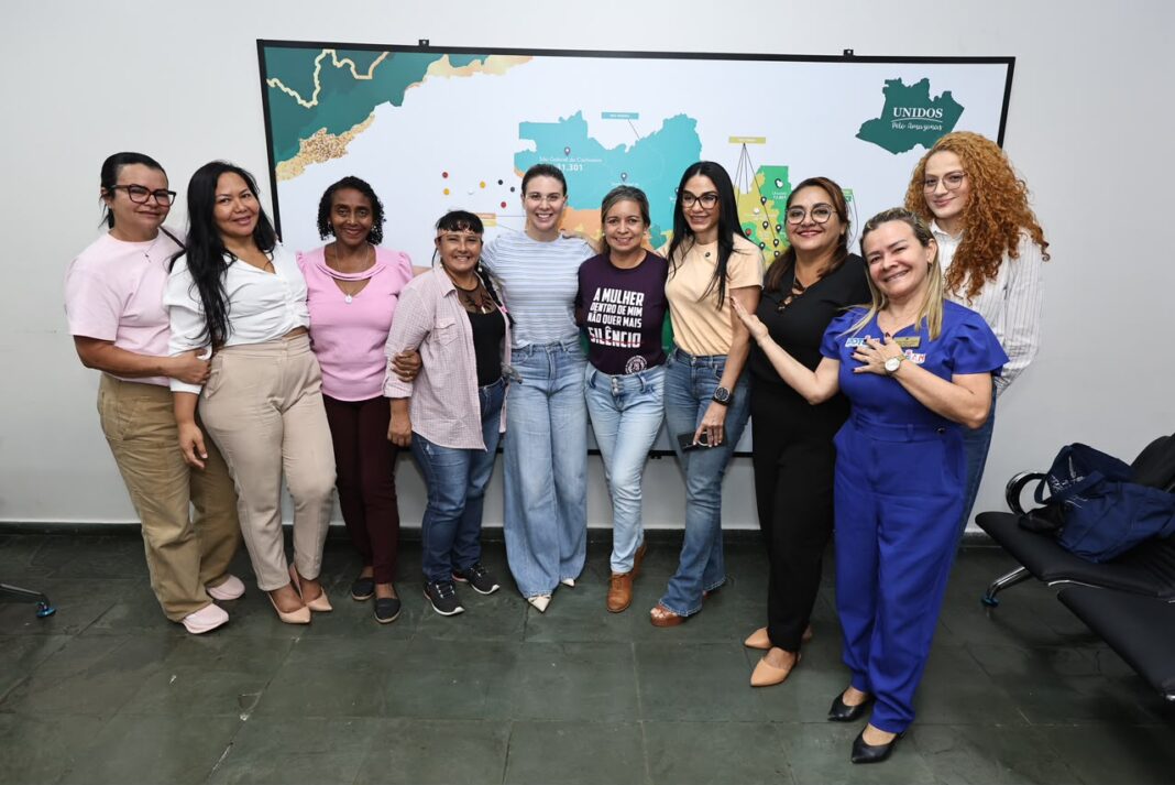 Dra. Shádia relembra legado do “SOS Vida” durante reunião com mulheres do PDT Dra. Shádia relembra legado do “SOS Vida” durante reunião com mulheres do PDT