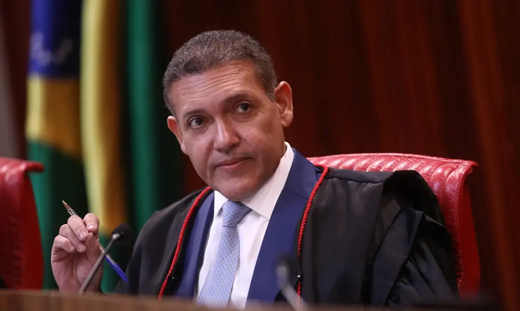TSE terá outra reunião com embaixadores para explicar urna eletrônica TSE terá outra reunião com embaixadores para explicar urna eletrônica