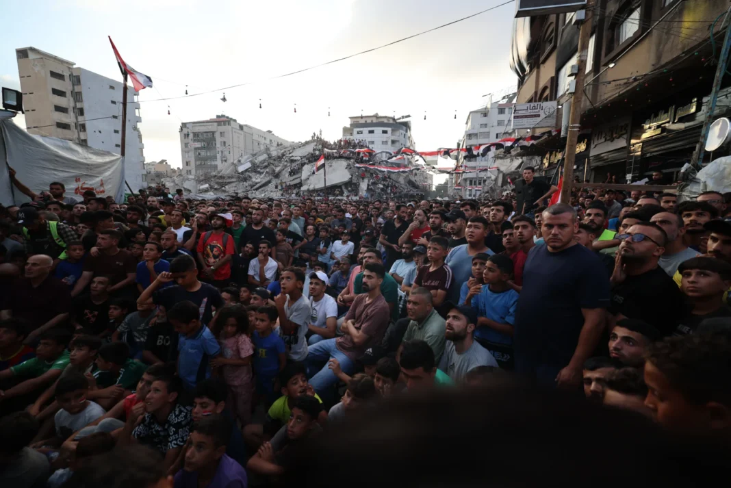 Entre escombros e morte, Copa se transforma em ato de resistência em Gaza Entre escombros e morte, Copa se transforma em ato de resistência em Gaza