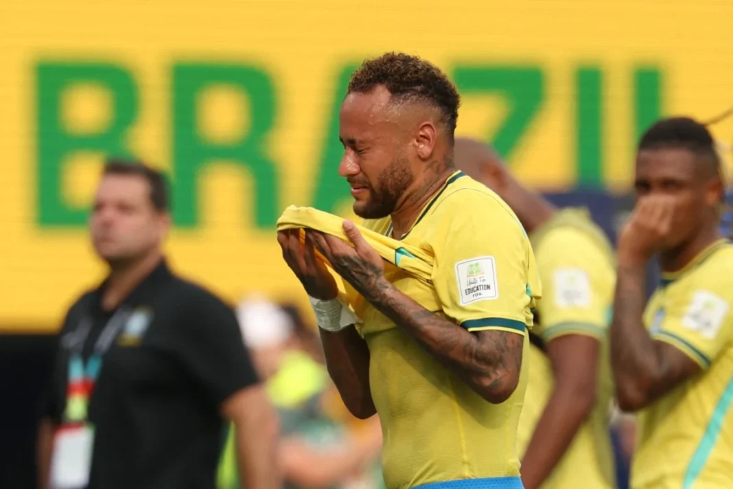 Novo superiate de R$ 120 mi de Neymar gera críticas nas redes sociais Novo superiate de R$ 120 mi de Neymar gera críticas nas redes sociais