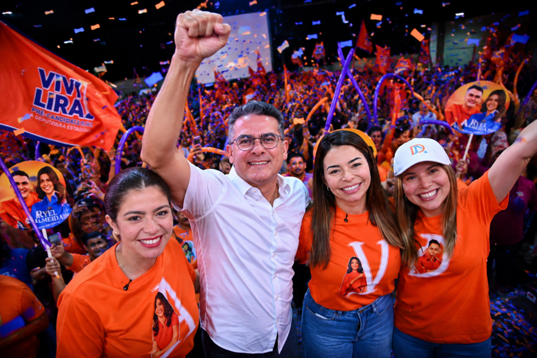 David Almeida prestigia lançamento da pré-candidatura de Vivi Lira e destaca fortalecimento da participação feminina na política David Almeida prestigia lançamento da pré-candidatura de Vivi Lira e destaca fortalecimento da participação feminina na política