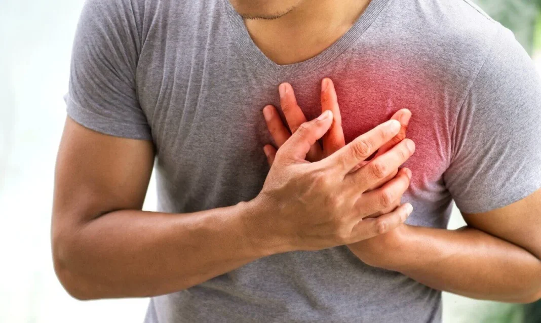 Oito sintomas podem surgir até um mês antes de um ataque cardíaco; veja quais são Oito sintomas podem surgir até um mês antes de um ataque cardíaco; veja quais são