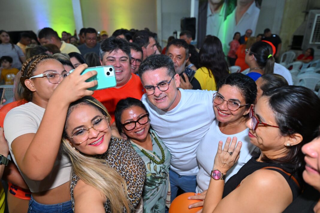 No Novo Aleixo, David reúne lideranças e mostra resultados para defender projeto de mudança no Amazonas No Novo Aleixo, David reúne lideranças e mostra resultados para defender projeto de mudança no Amazonas