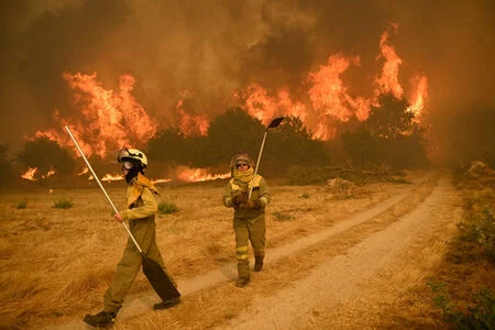 Sul da Europa está mais inflamável, e chance de perder controle de incêndios é cada vez maior Sul da Europa está mais inflamável, e chance de perder controle de incêndios é cada vez maior