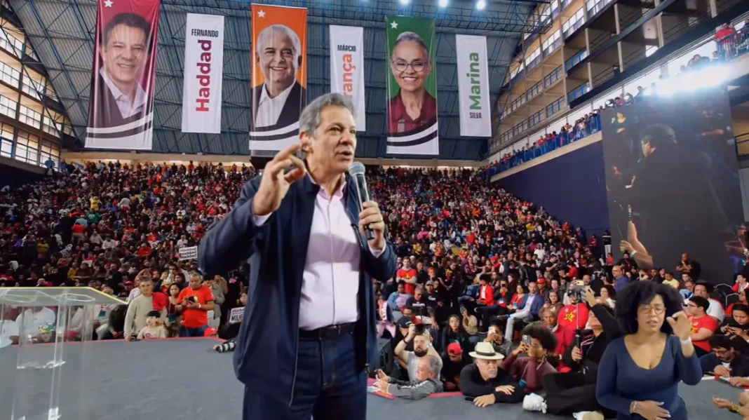 PT oficializa Haddad candidato ao Governo de SP em evento com Lula e Alckmin PT oficializa Haddad candidato ao Governo de SP em evento com Lula e Alckmin