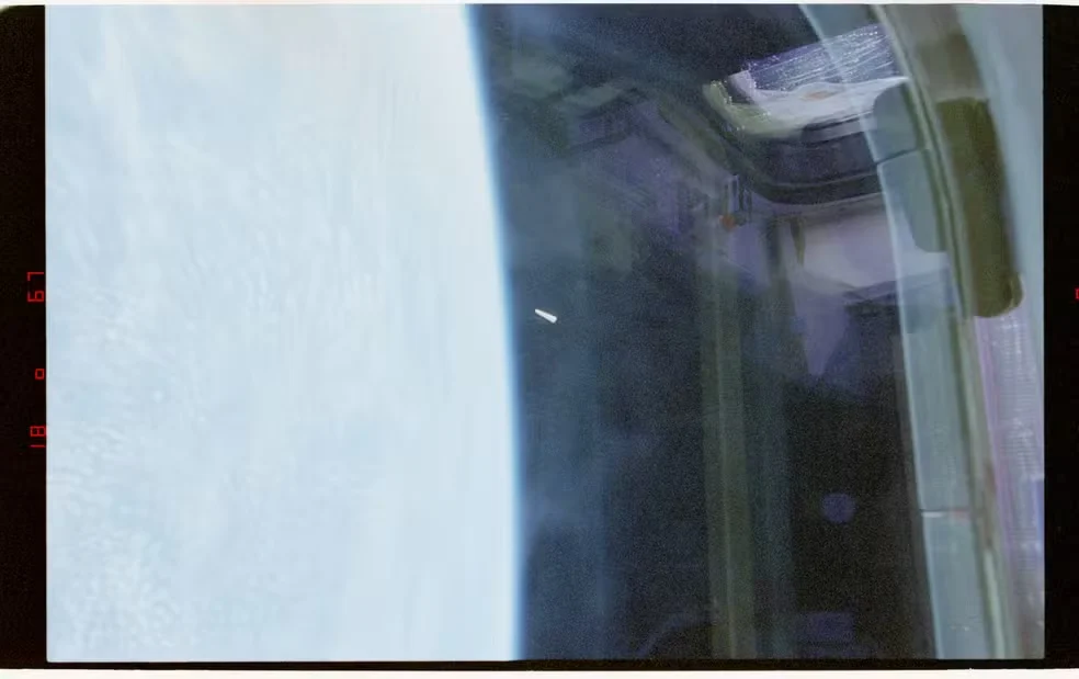 EUA divulgam imagens de OVNI registradas por astronautas em 1996 EUA divulgam imagens de OVNI registradas por astronautas em 1996