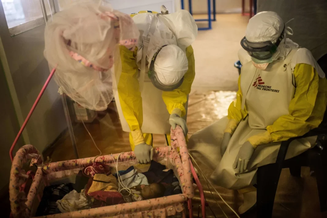 Reino Unido inicia testes em humanos de vacina contra ebola Reino Unido inicia testes em humanos de vacina contra ebola