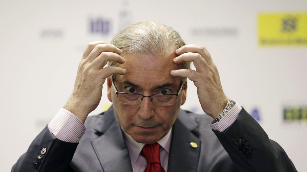 Dino manda bloquear até R$ 6 milhões de Eduardo Cunha Dino manda bloquear até R$ 6 milhões de Eduardo Cunha