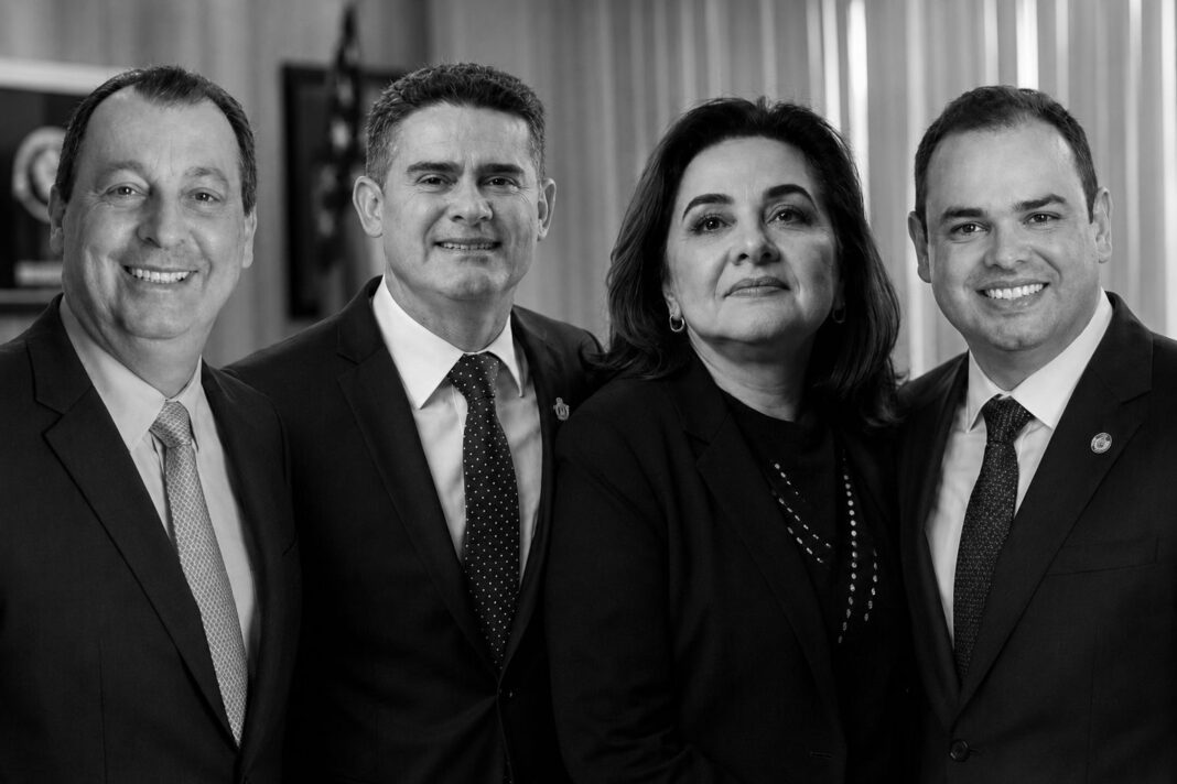 Eleições 2026: pré-candidatos ao Governo do Amazonas definem seus marqueteiros para a disputa eleitoral Eleições 2026: pré-candidatos ao Governo do Amazonas definem seus marqueteiros para a disputa eleitoral
