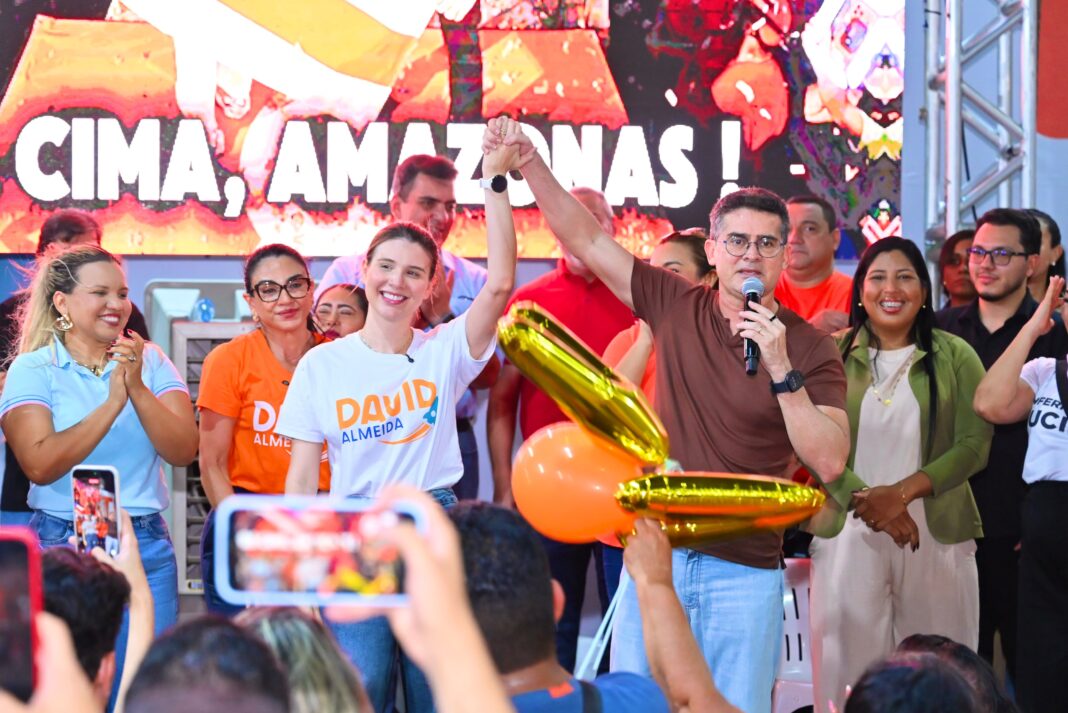 David Almeida apresenta o Avante Mulher no Amazonas e anuncia Shádia Fraxe e Izabelle Fontenelle na liderança do movimento David Almeida apresenta o Avante Mulher no Amazonas e anuncia Shádia Fraxe e Izabelle Fontenelle na liderança do movimento