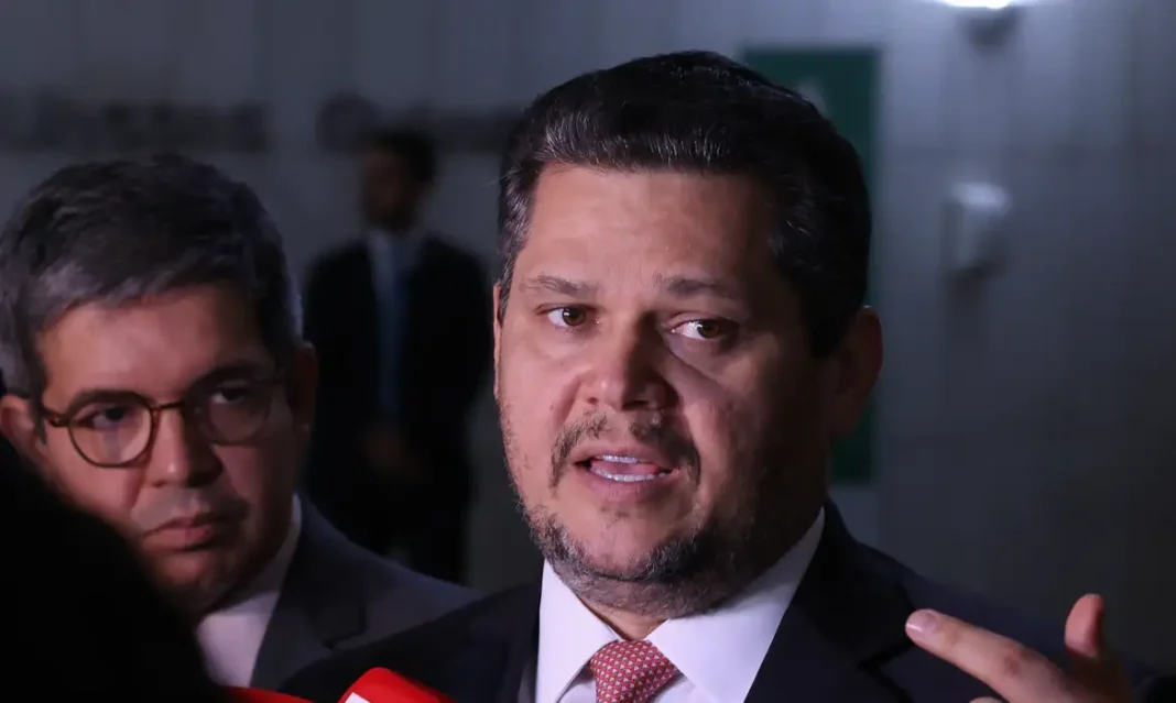 Davi Alcolumbre envia PEC do fim da escala 6×1 para CCJ do Senado Davi Alcolumbre envia PEC do fim da escala 6×1 para CCJ do Senado