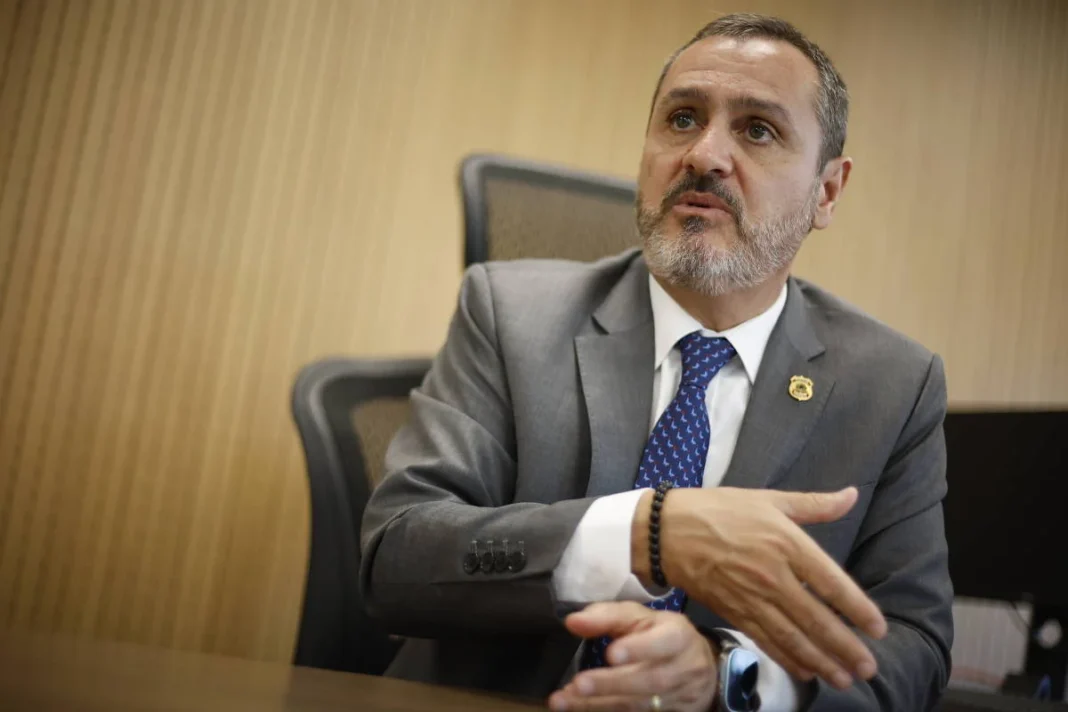 Sem citar filho de Lula, Andrei diz que PF atua sem proteger ou perseguir e prega atuação técnica Sem citar filho de Lula, Andrei diz que PF atua sem proteger ou perseguir e prega atuação técnica