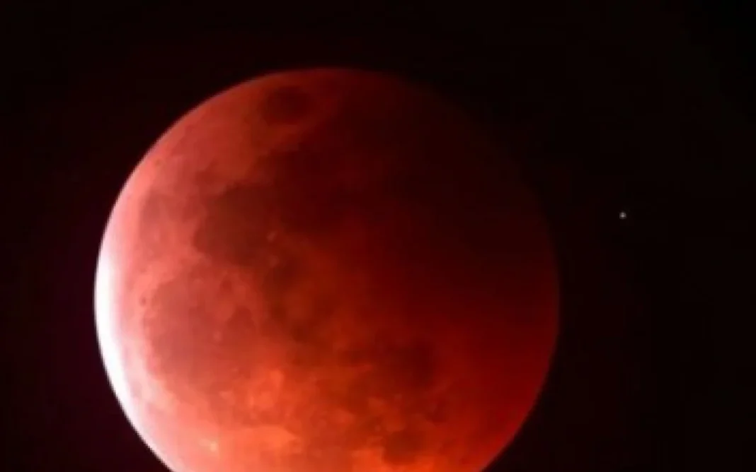 Céu de agosto terá dois eclipses, mas apenas um poderá ser visto no Brasil Céu de agosto terá dois eclipses, mas apenas um poderá ser visto no Brasil