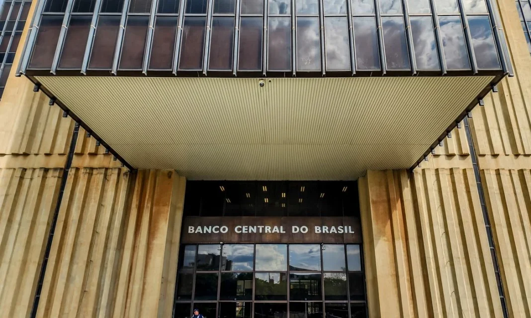 Expectativa do mercado para inflação de 2026 cai para 5,02% Expectativa do mercado para inflação de 2026 cai para 5,02%