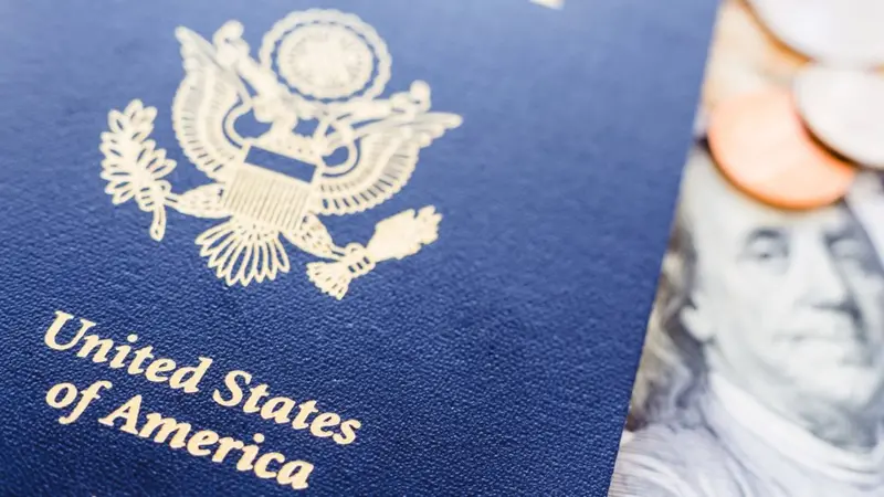 Governo Trump suspende agendamento para vistos de imigrantes em todo o mundo Governo Trump suspende agendamento para vistos de imigrantes em todo o mundo