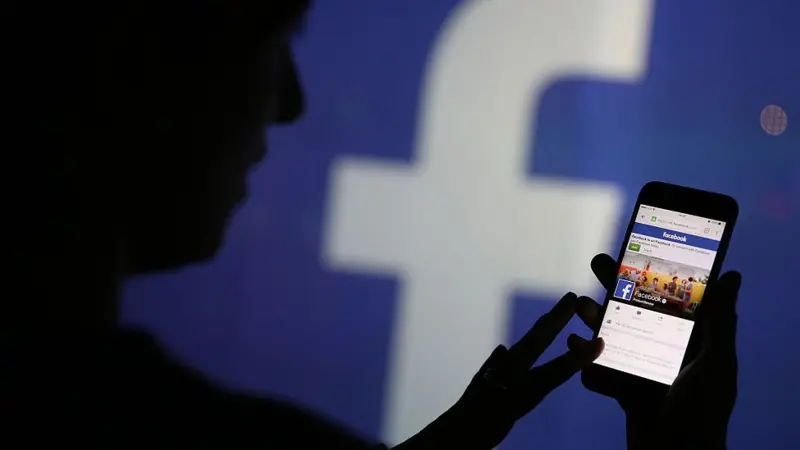 Facebook não barra anúncios com desinformação sobre eleições brasileiras Facebook não barra anúncios com desinformação sobre eleições brasileiras