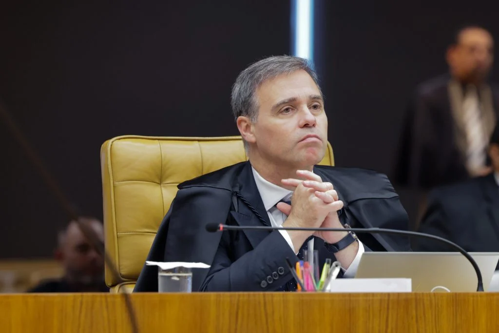 Na crise entre Mendonça e a PF, há perguntas que ninguém quer fazer Na crise entre Mendonça e a PF, há perguntas que ninguém quer fazer