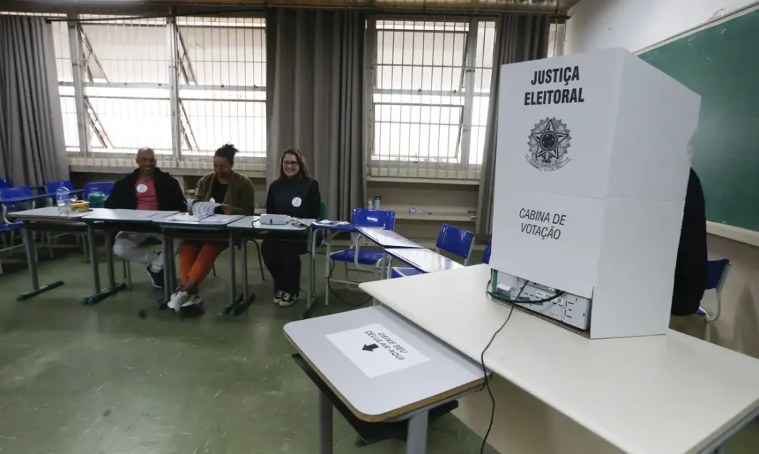 OEA fecha acordo com Brasil para observar eleição OEA fecha acordo com Brasil para observar eleição