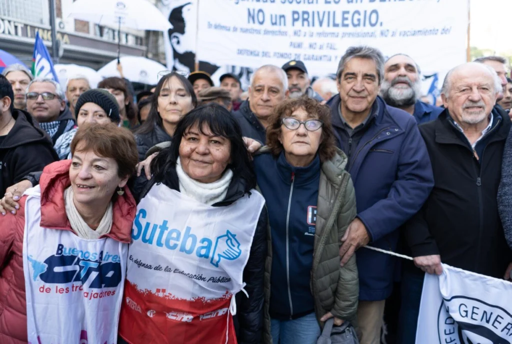 Greve nacional de professores na Argentina exige salários dignos Greve nacional de professores na Argentina exige salários dignos