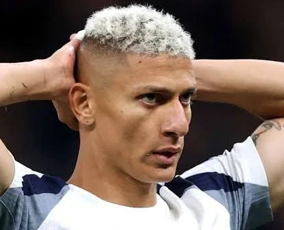 Governo Bolsonaro liberou em um dia transferência de imóvel disputado por Richarlison Governo Bolsonaro liberou em um dia transferência de imóvel disputado por Richarlison