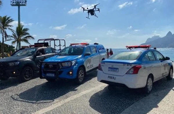 Quase 20 anos após extorquir R$ 5 mil de traficante, governo do RJ demite capitão da PM Quase 20 anos após extorquir R$ 5 mil de traficante, governo do RJ demite capitão da PM