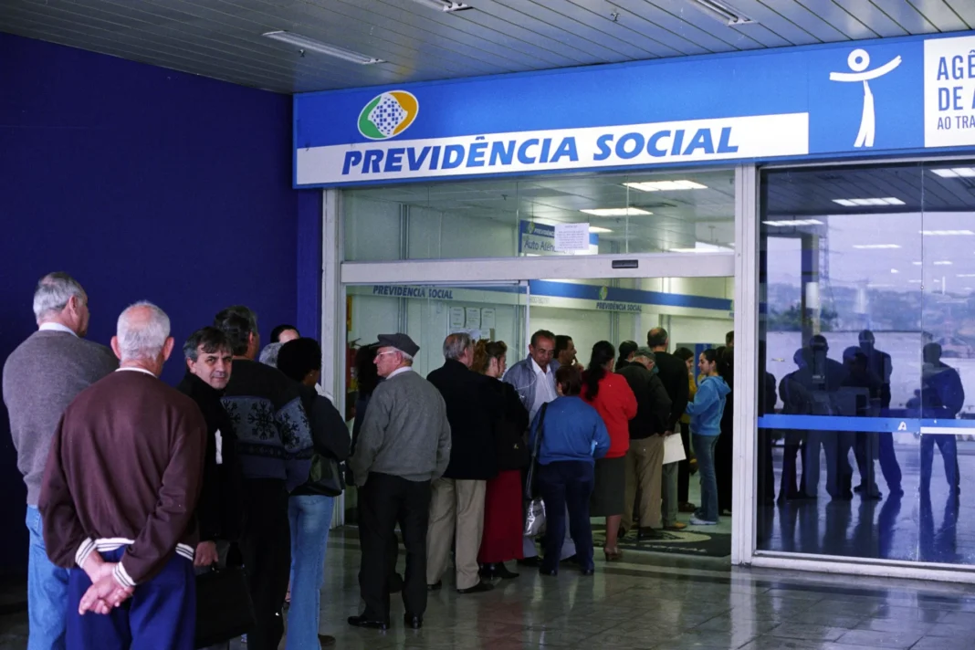 Nova proposta de reforma da Previdência prevê idade mínima de 67 anos e capitalização Nova proposta de reforma da Previdência prevê idade mínima de 67 anos e capitalização